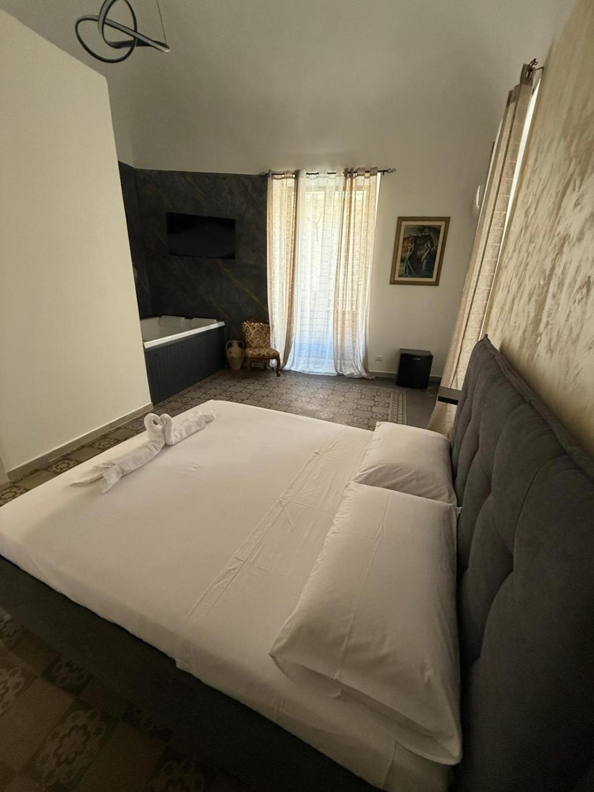 Antica Sicilia Rooms And Breakfast カターニア エクステリア 写真